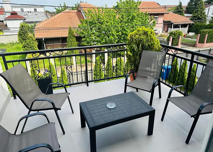 Helena Apartment